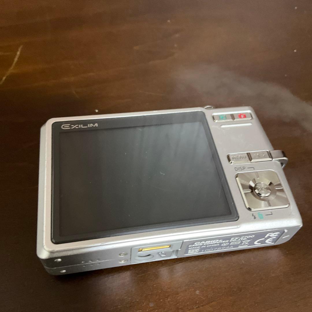 デジタルカメラ Casio EXILIM EX-Z700
