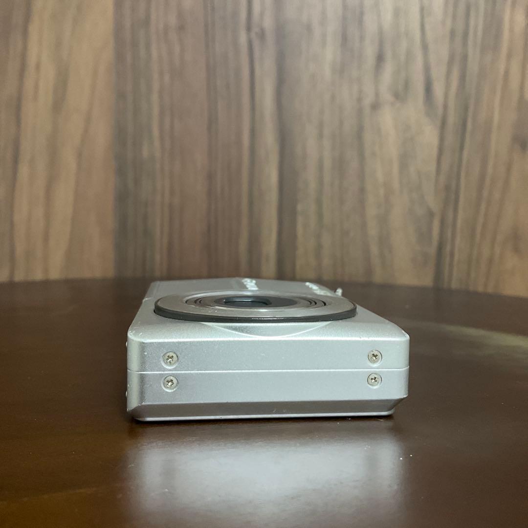 デジタルカメラ Casio EXILIM EX-Z700