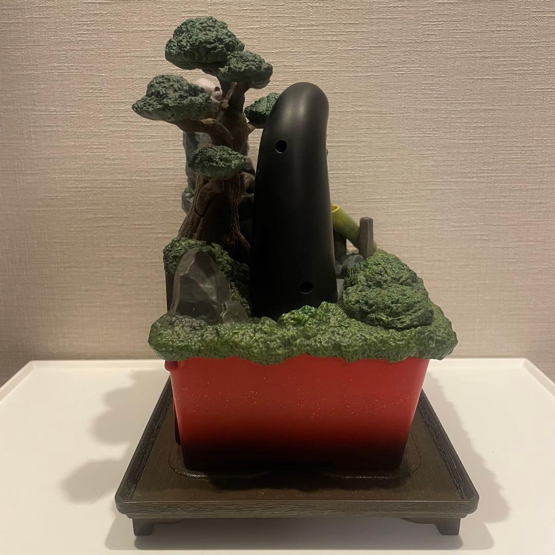 46スタジオジブリ ウォーターガーデン カオナシ