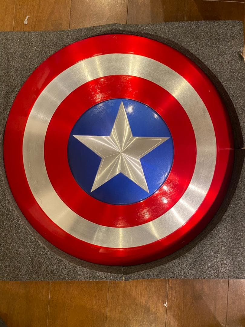 海外製作　実寸　1/1　マーベル　キャプテンアメリカ シールド 金属製