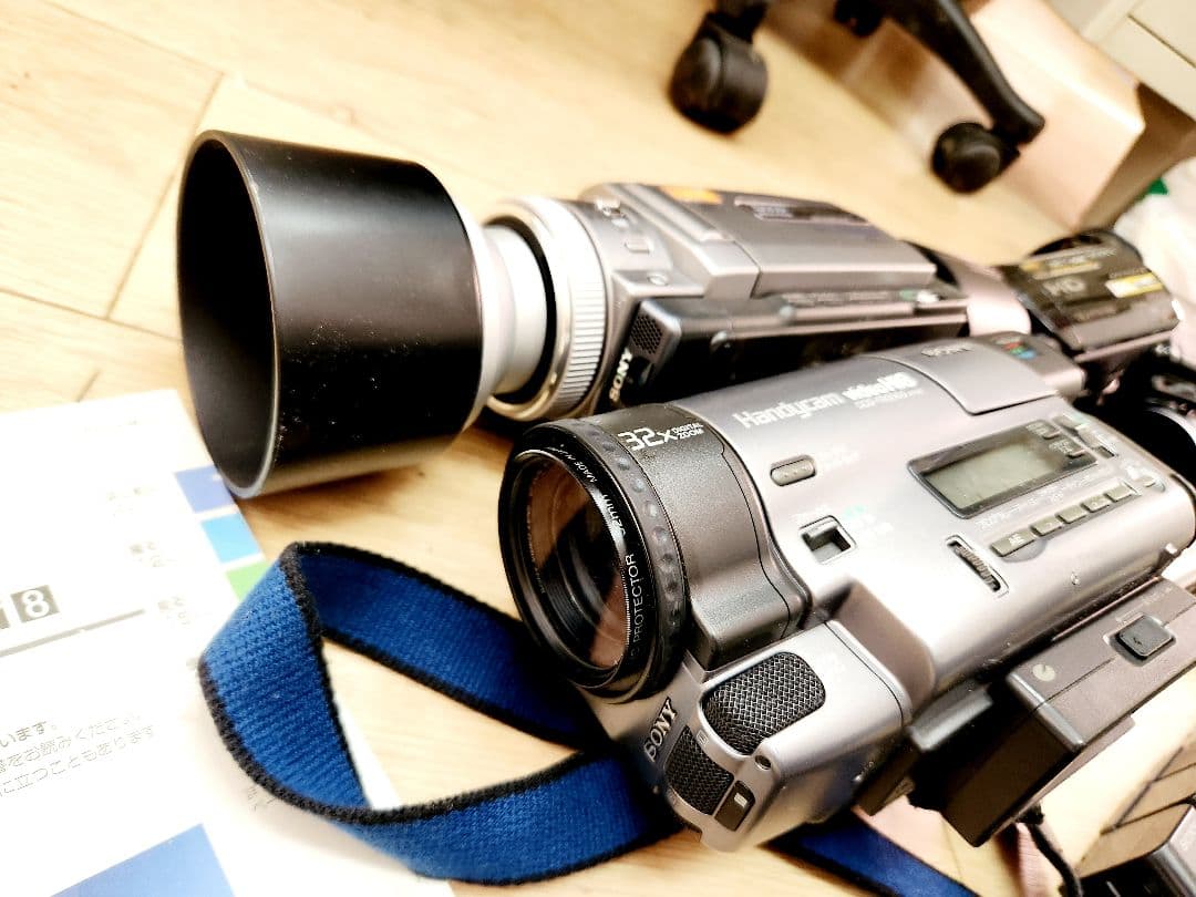 SONYハンディカム　まとめて　本体充電器バッテリー配線等現状品