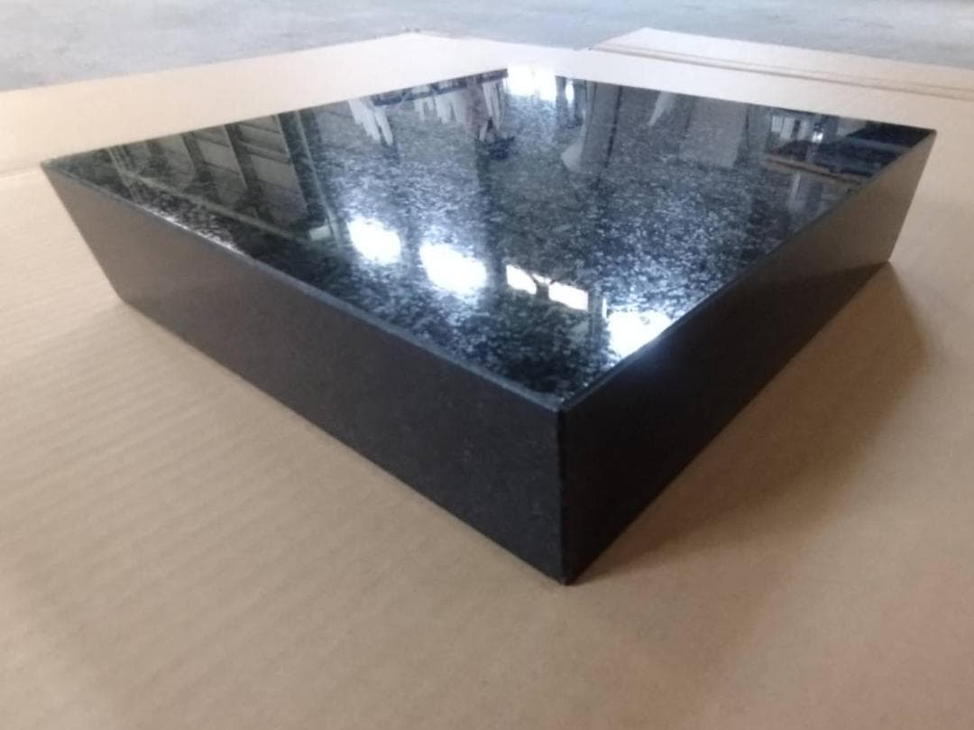 高級 天然黒御影石 特厚オーディオボード●250×250×54●5面磨き●大特価