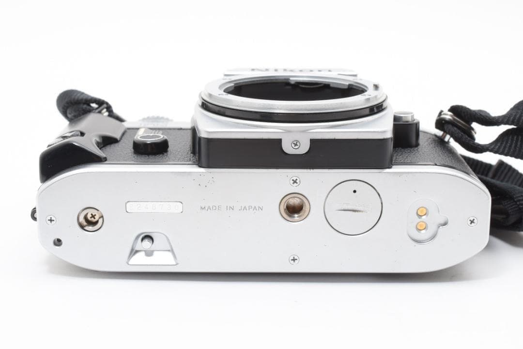 超美品 NIKON FG シルバー フィルムカメラ モルト新品交換済 M835