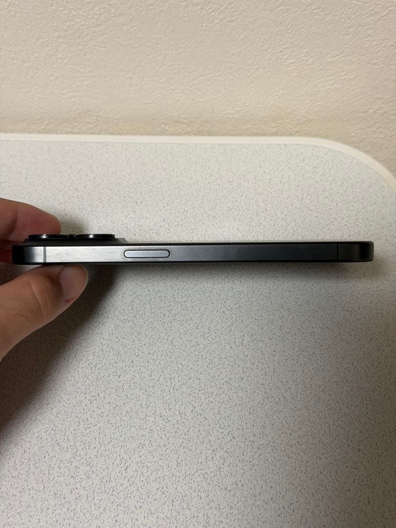 Apple iPhone 15Pro スペースブラック 本体