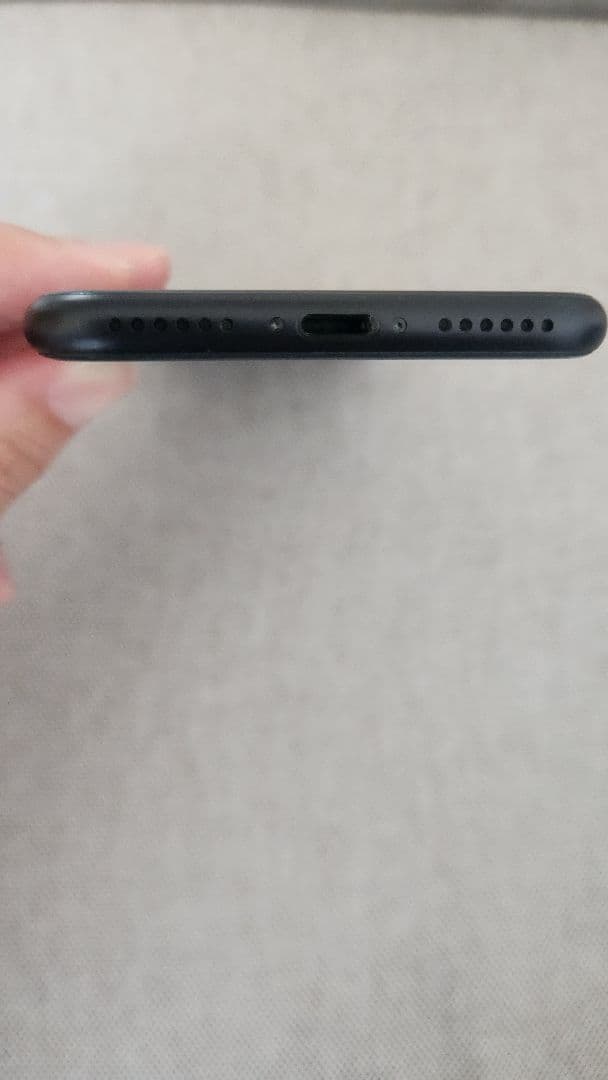 Apple iPhone SE 第2世代 64GB ブラック