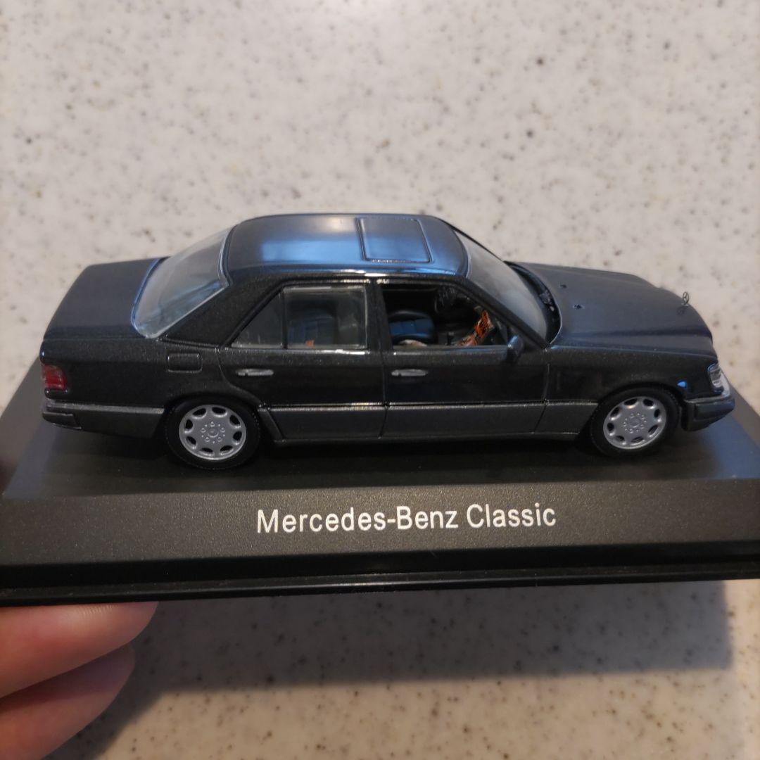 メルセデス W124 Eクラス 後期型モデルカー