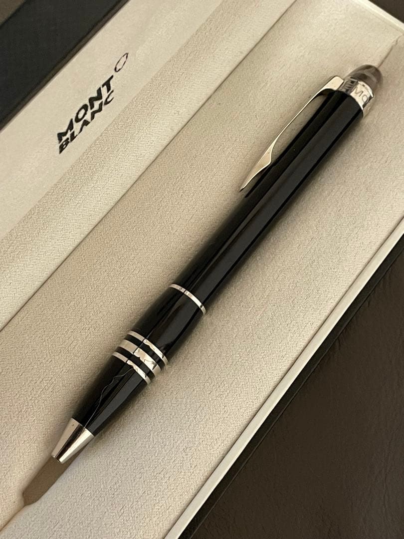 ◾️モンブラン◾️スターウォーカー◾️ボールペン◾️プラチナ◾️化粧箱付属◾️￼