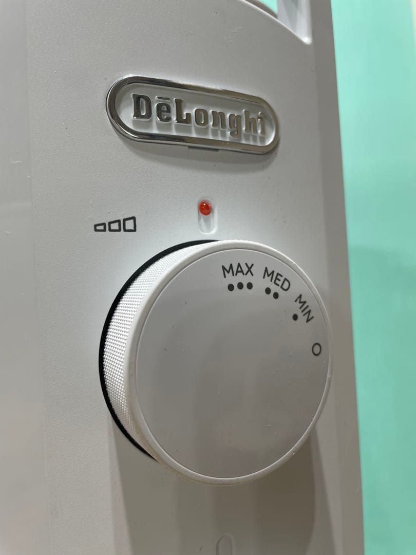 バ*ク様 DeLonghi VertiCaldo オイルヒーター RHJ21F0