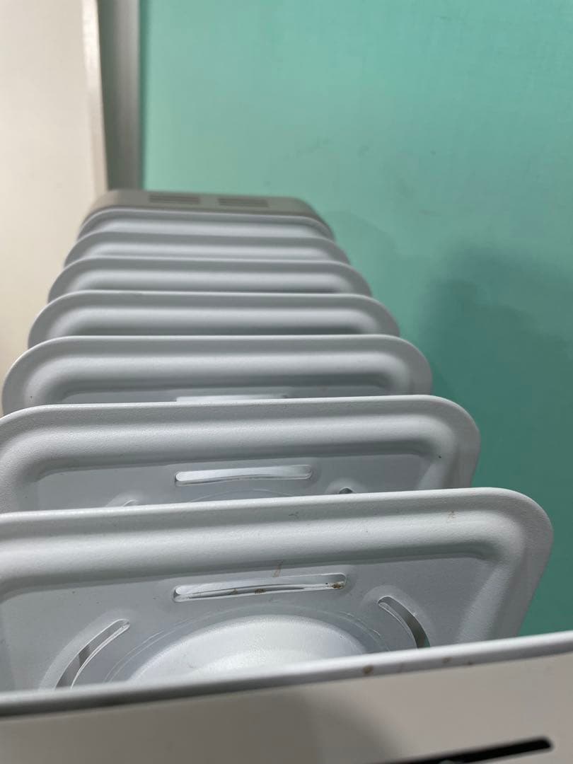 バ*ク様 DeLonghi VertiCaldo オイルヒーター RHJ21F0