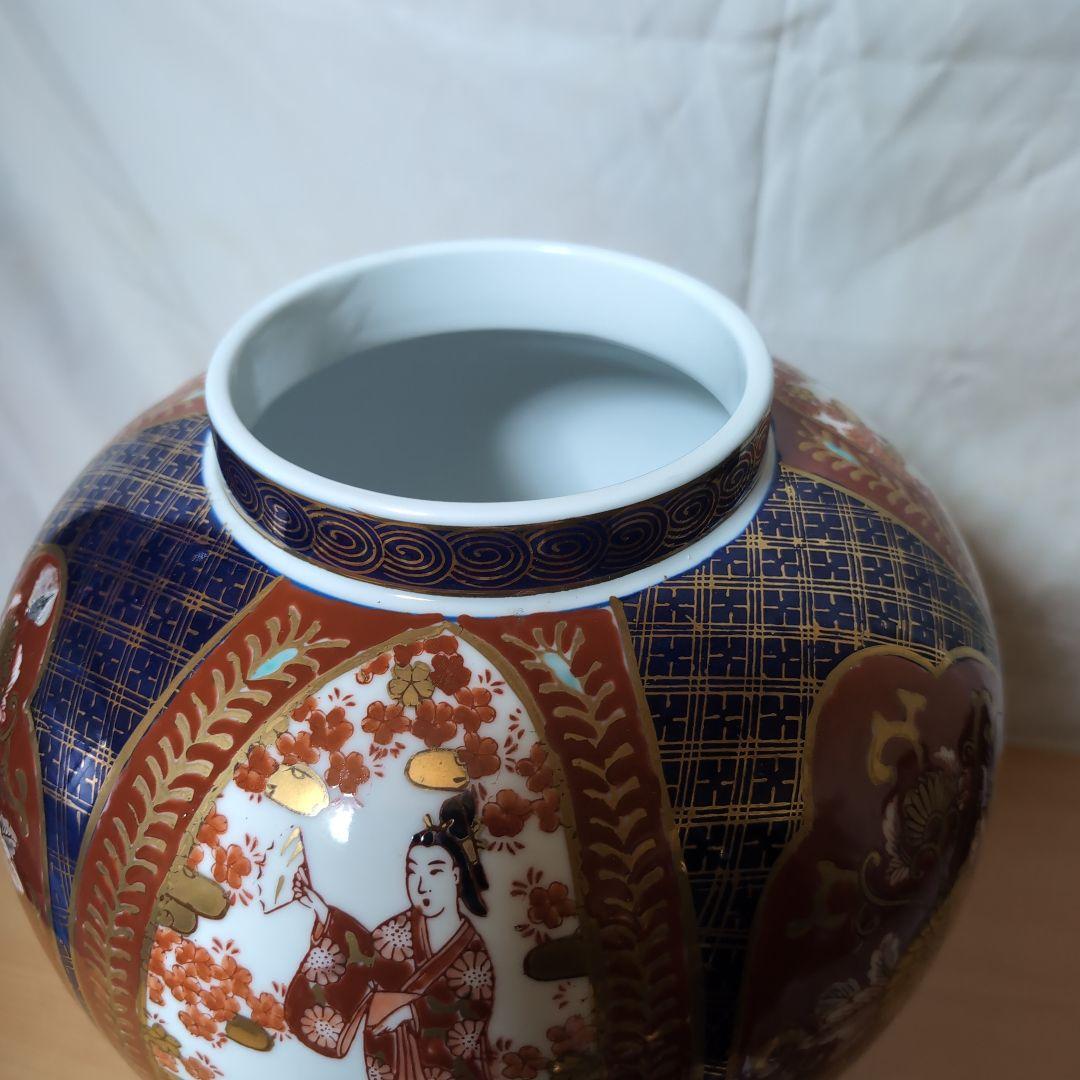 蓋付き飾り壷美人図