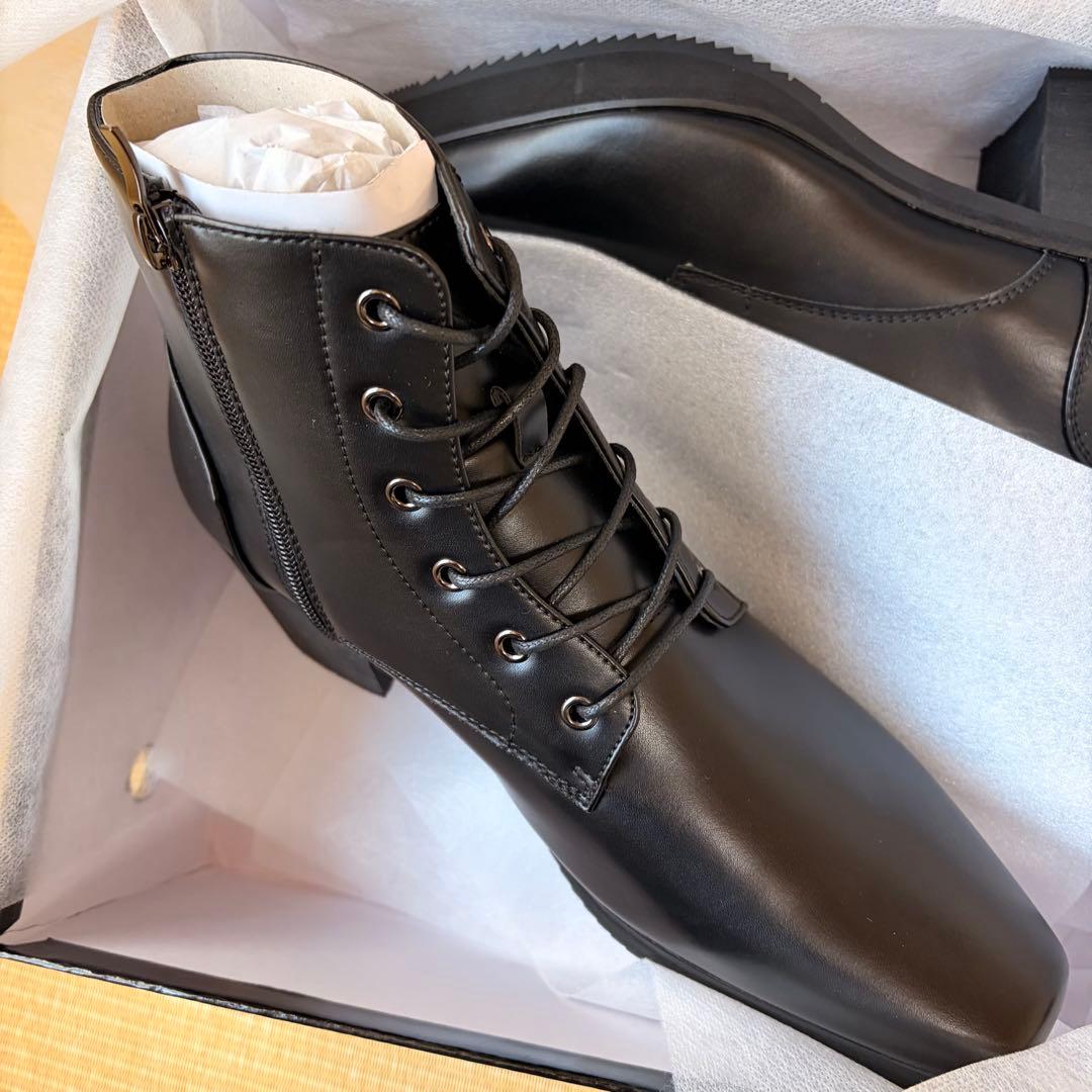 ブラック ジッパー付き ブーツ S 新品未使用　CLEL