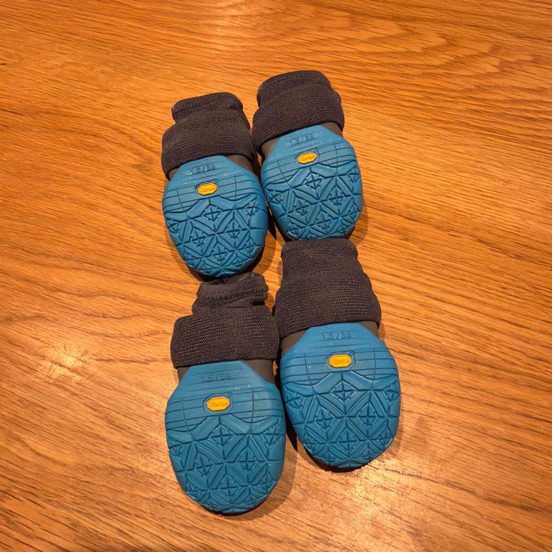 Ruffwear Polar Trex mont-bellドッグシューズ 黒/青