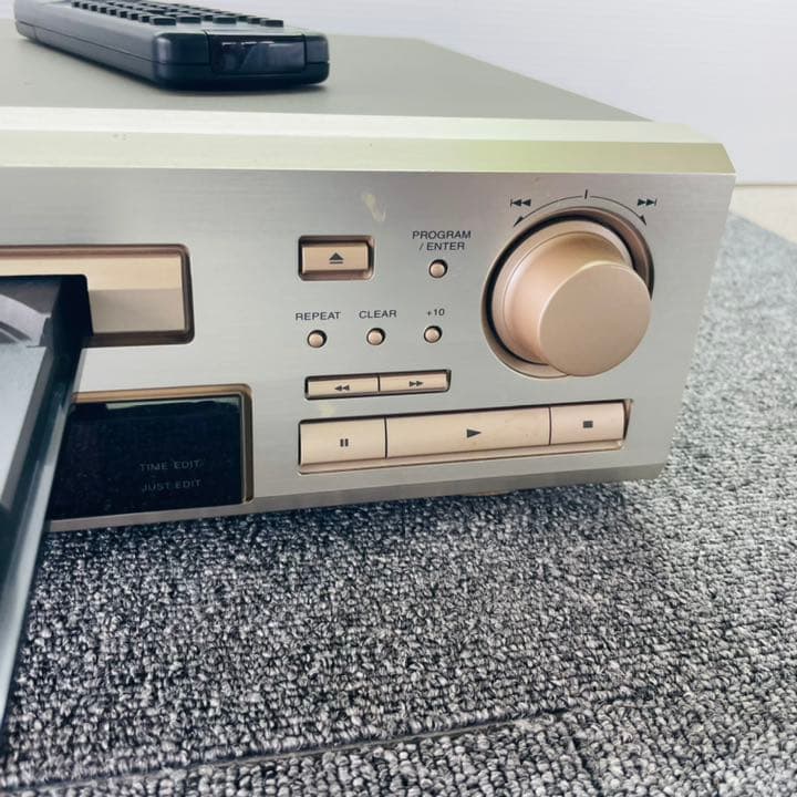 SANSUI CDプレーヤー　CD-α307