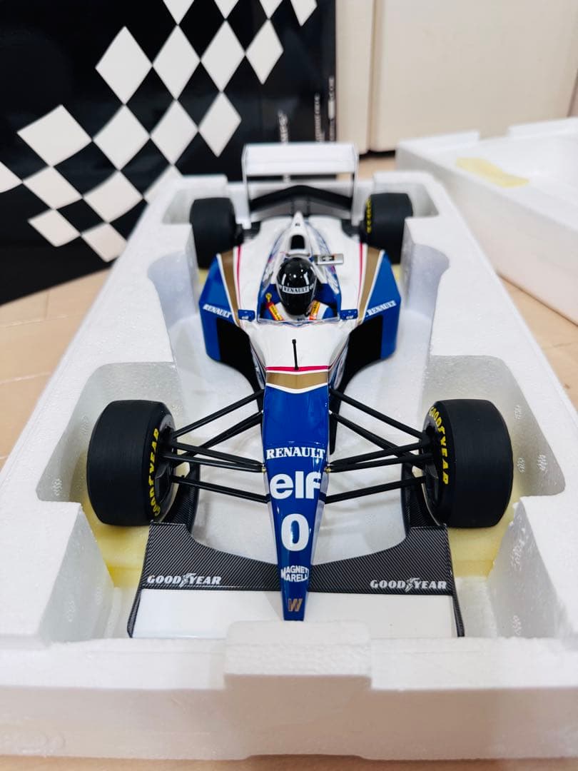 【稀少品】ミニチャンプス　ウィリアムルノー　FW16 1994 1/12