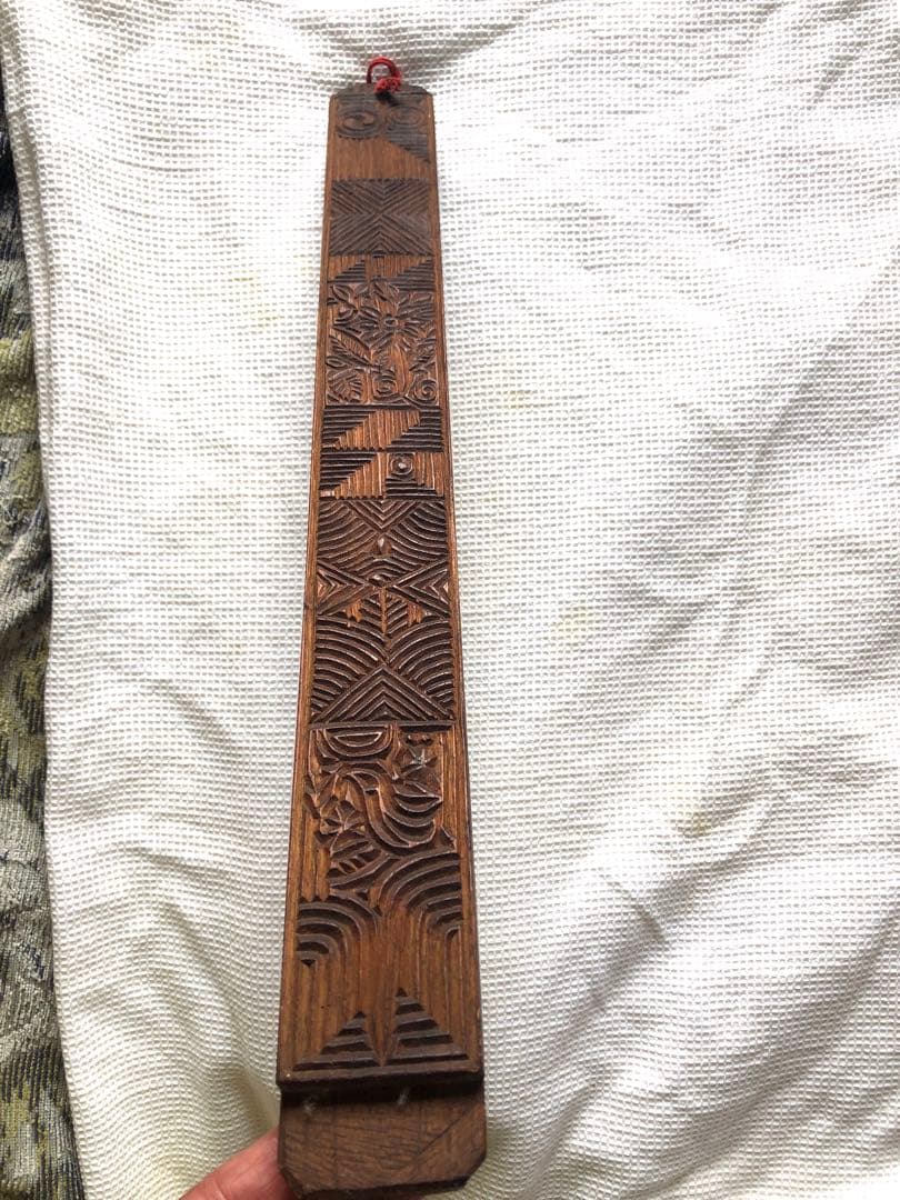 値下げしました。韓国呼び名は李朝時代のトクサル(餅型用押し型)