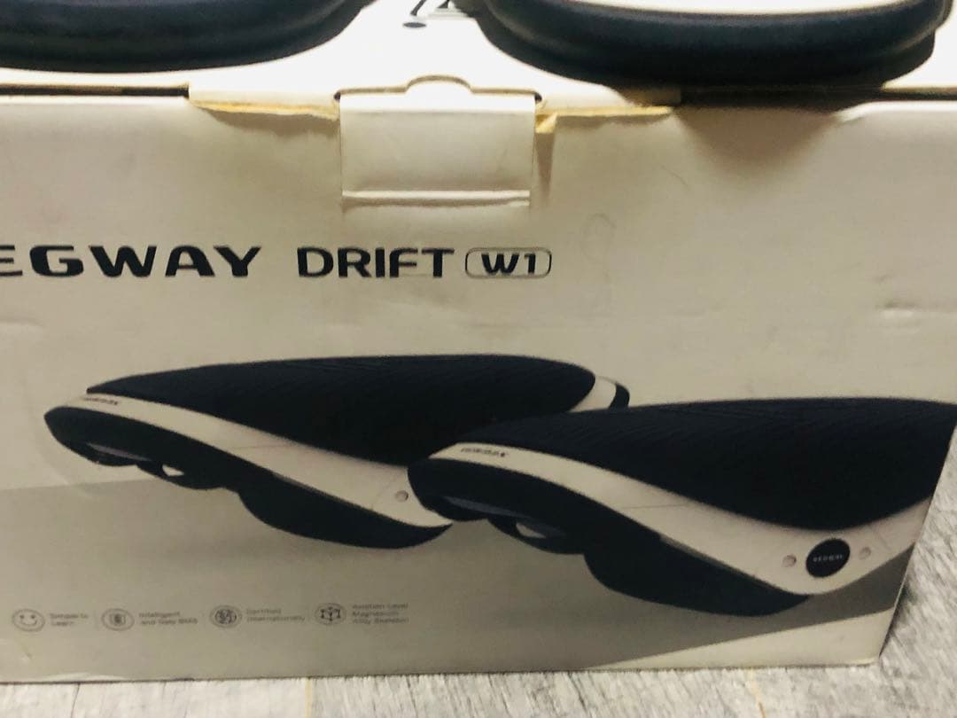 セグウェイ ナインボット(Segway-Ninebot) Drift W1