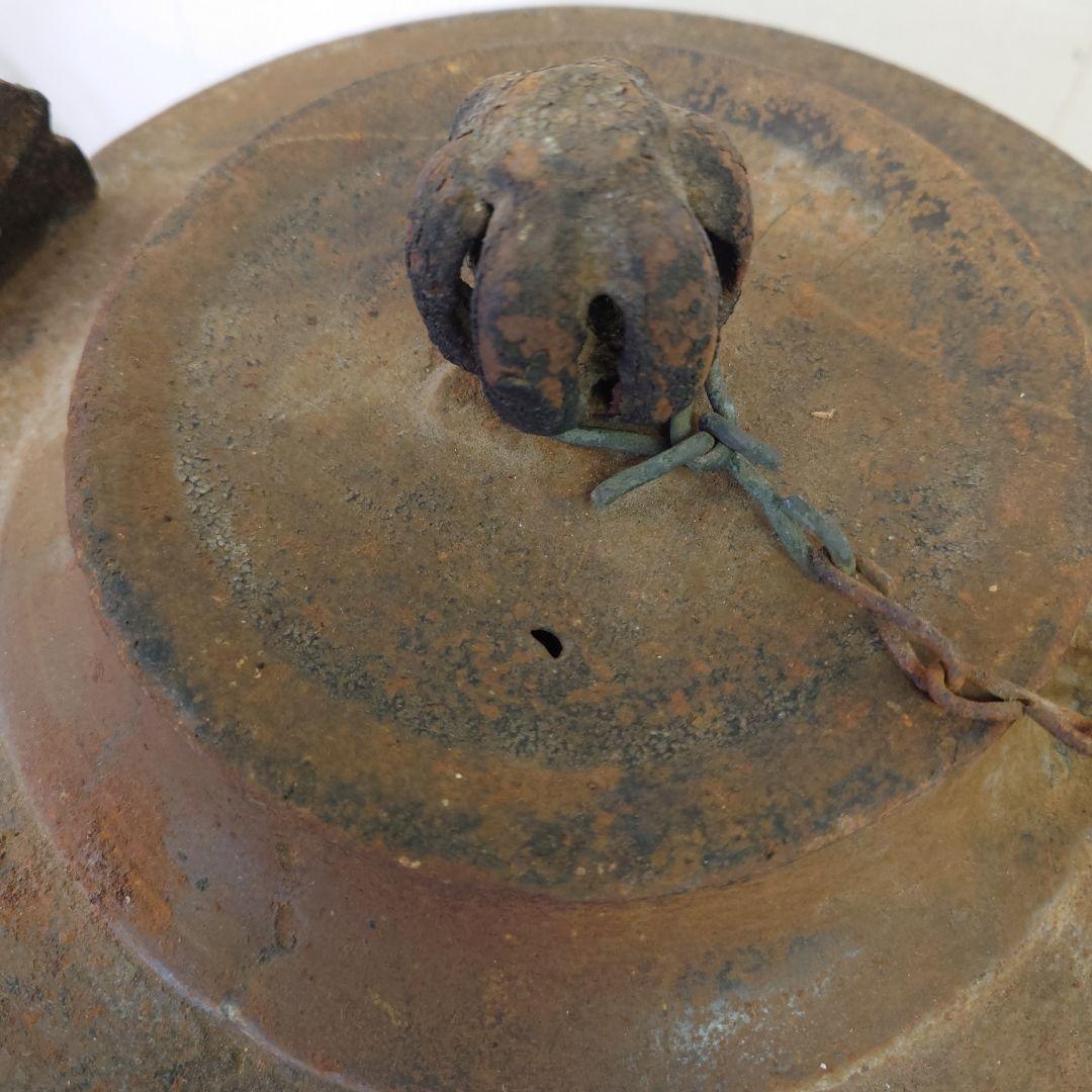 黒色 鉄瓶 装飾模様付き