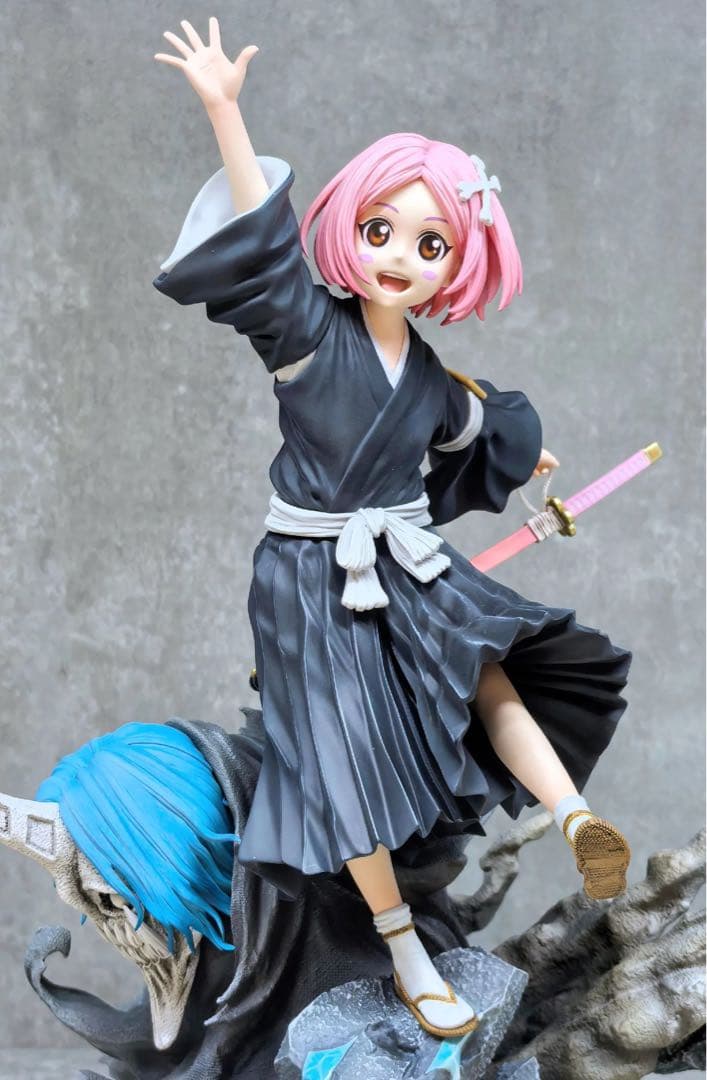 ブリーチ　十一番隊の副隊長　草鹿やちる　ガレージキッド　フィギュア　完成品