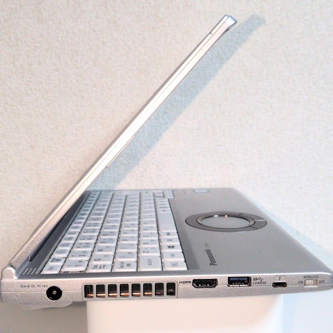 小型・軽量！Panasonic Let’s Note CF-SV8 カメラ付き