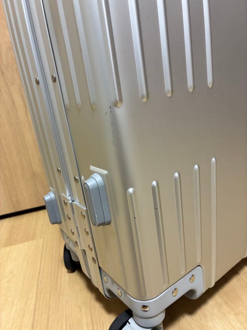 イノベーター スーツケースINV1811STP Sterling Silver