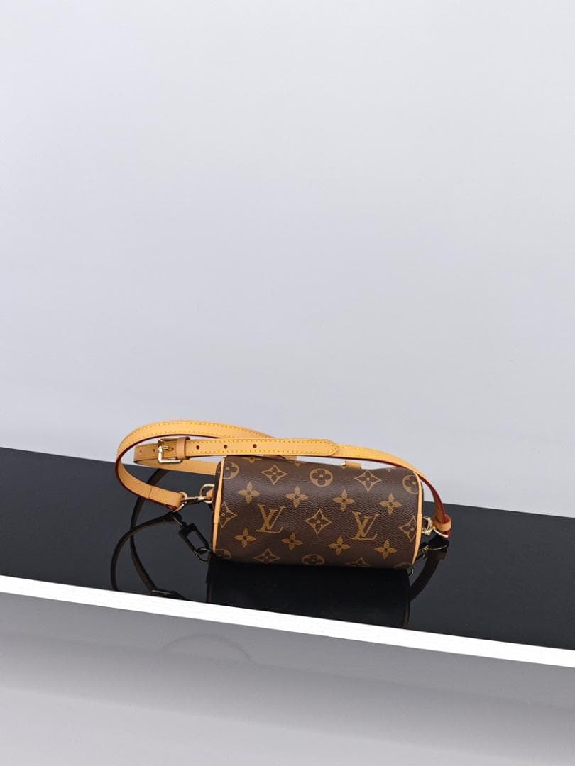 【人気定番】モノグラム ショルダーバッグ