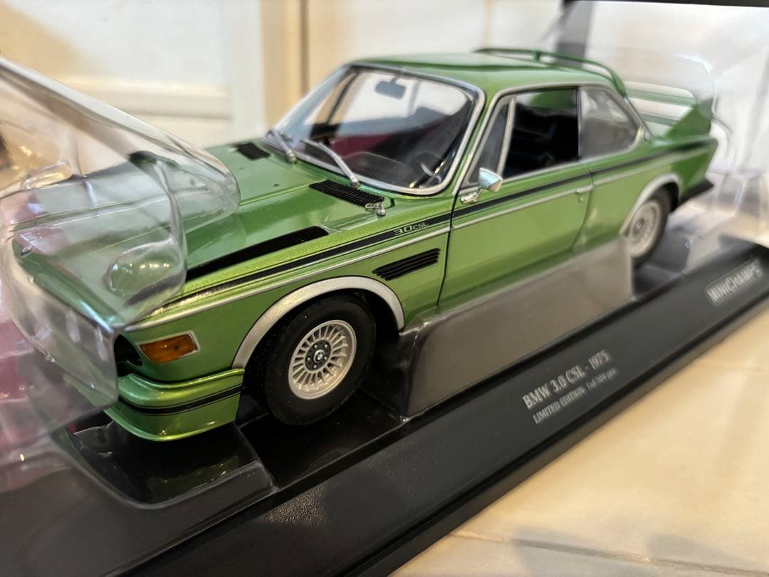 BMW 3.0CSl E9 lic grun ミニチャンプス 1/18