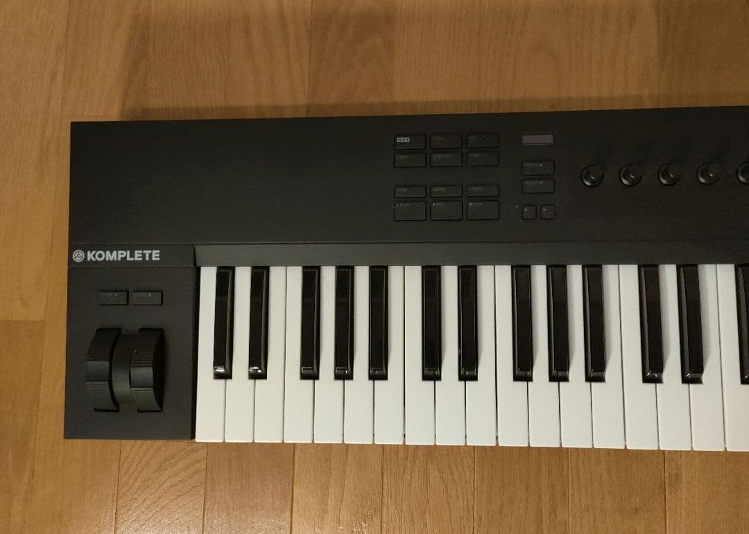 ネイティブインストゥルメンツ キーボード KOMPLETE KONTROLA61