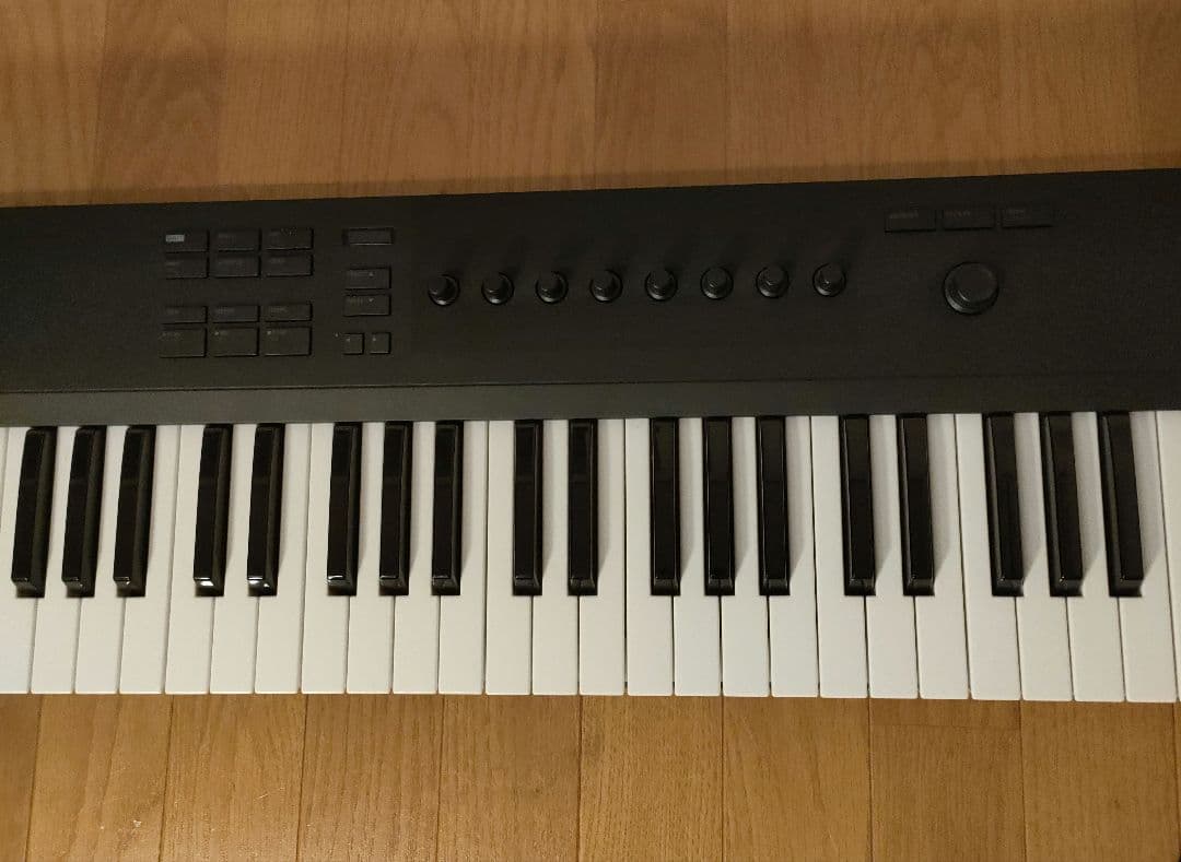 ネイティブインストゥルメンツ キーボード KOMPLETE KONTROLA61