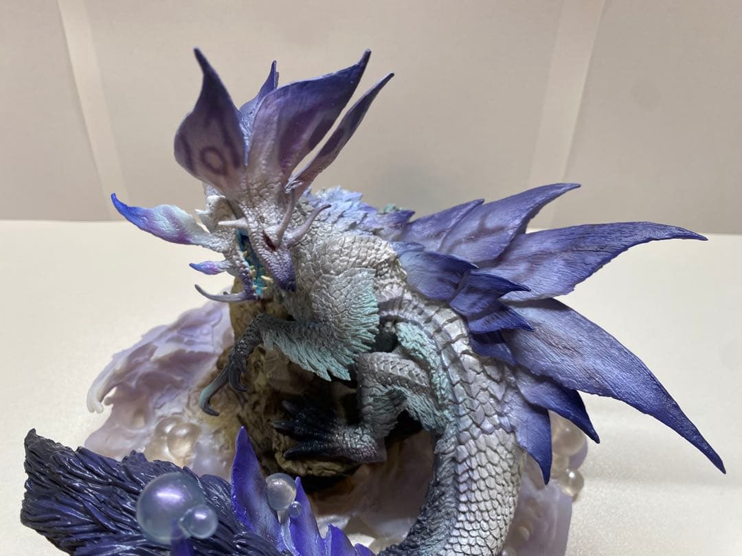 【クリエイターズモデル】焔狐竜 タマミツネ希少種　モンスターハンター　フィギュア