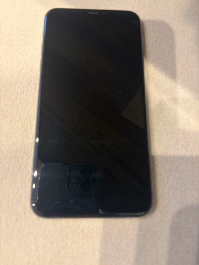 Apple iPhone 11 Pro Max 256G simフリー　ケース付