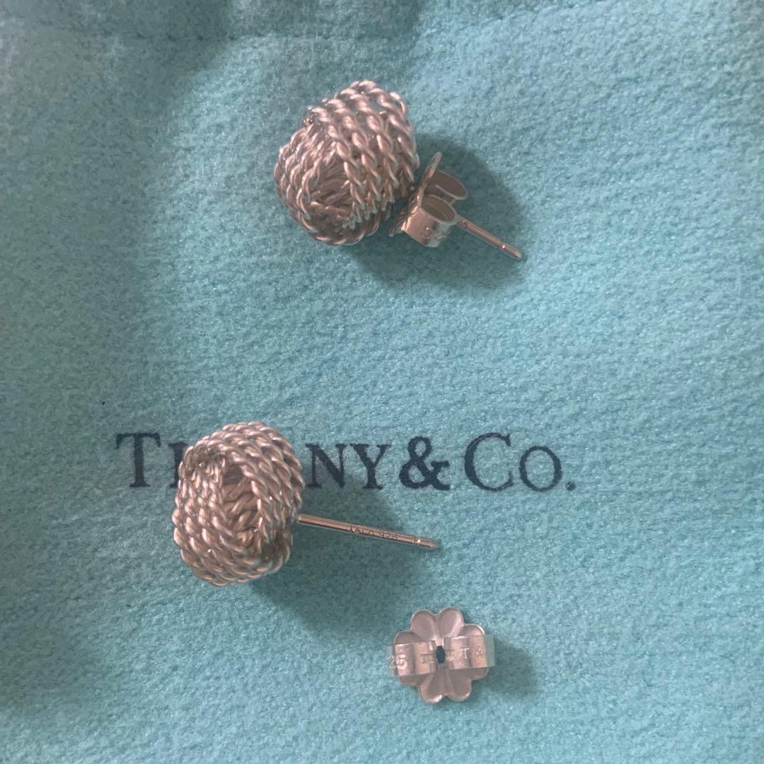 ティファニー サマセット ツイストノット ピアス シルバー