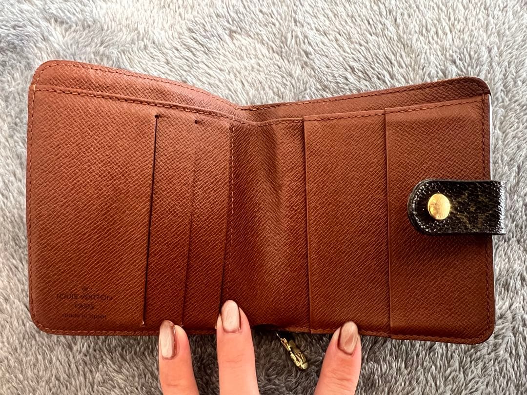 LOUIS VUITTON ルイヴィトン　折り財布　モノグラム