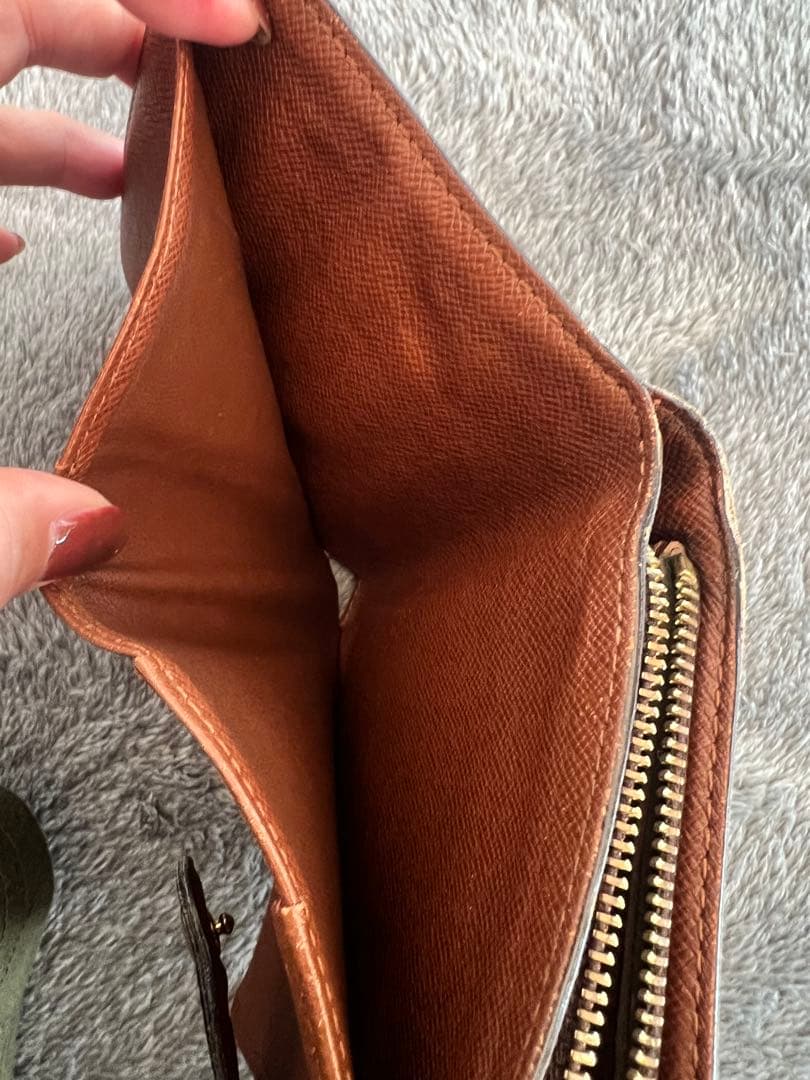 LOUIS VUITTON ルイヴィトン　折り財布　モノグラム