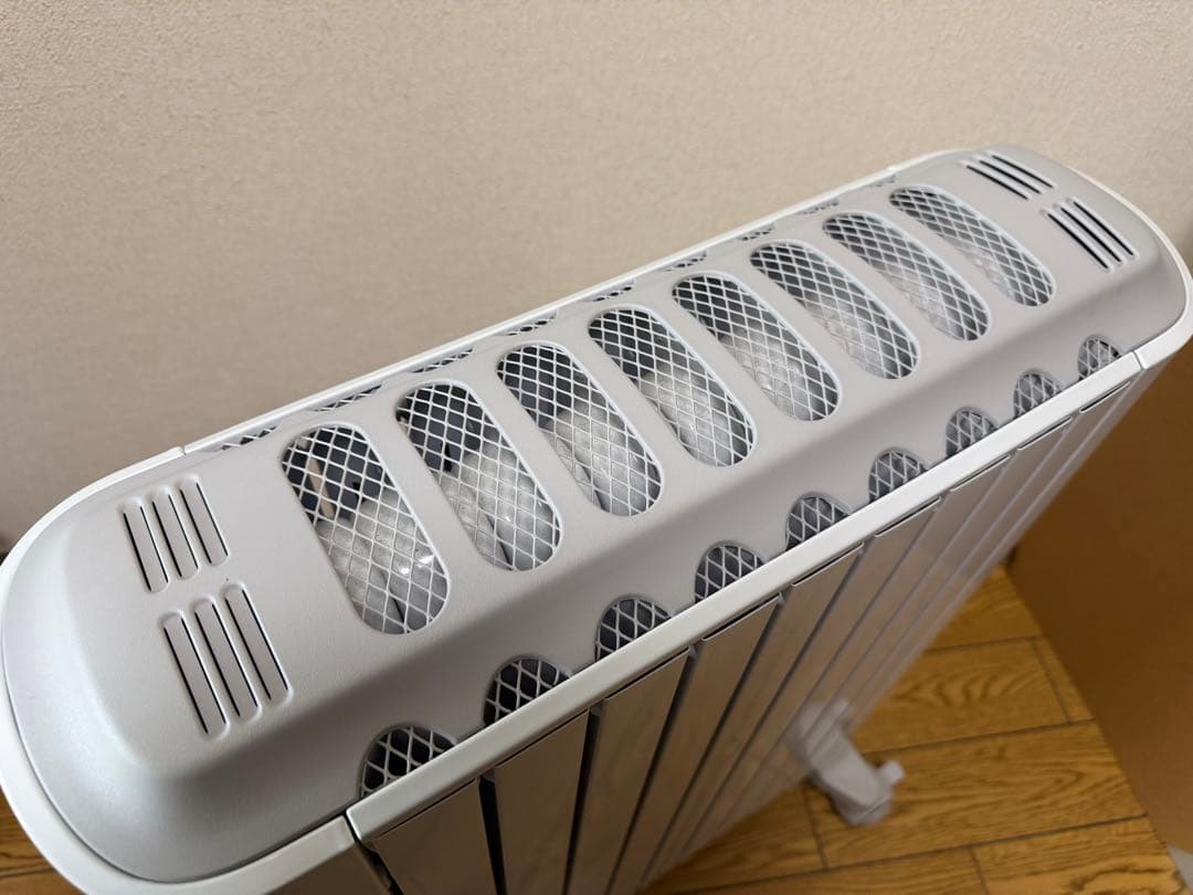 デロンギ 〜13畳 リモコン付 オイルヒーター Belcaldoベルカルド