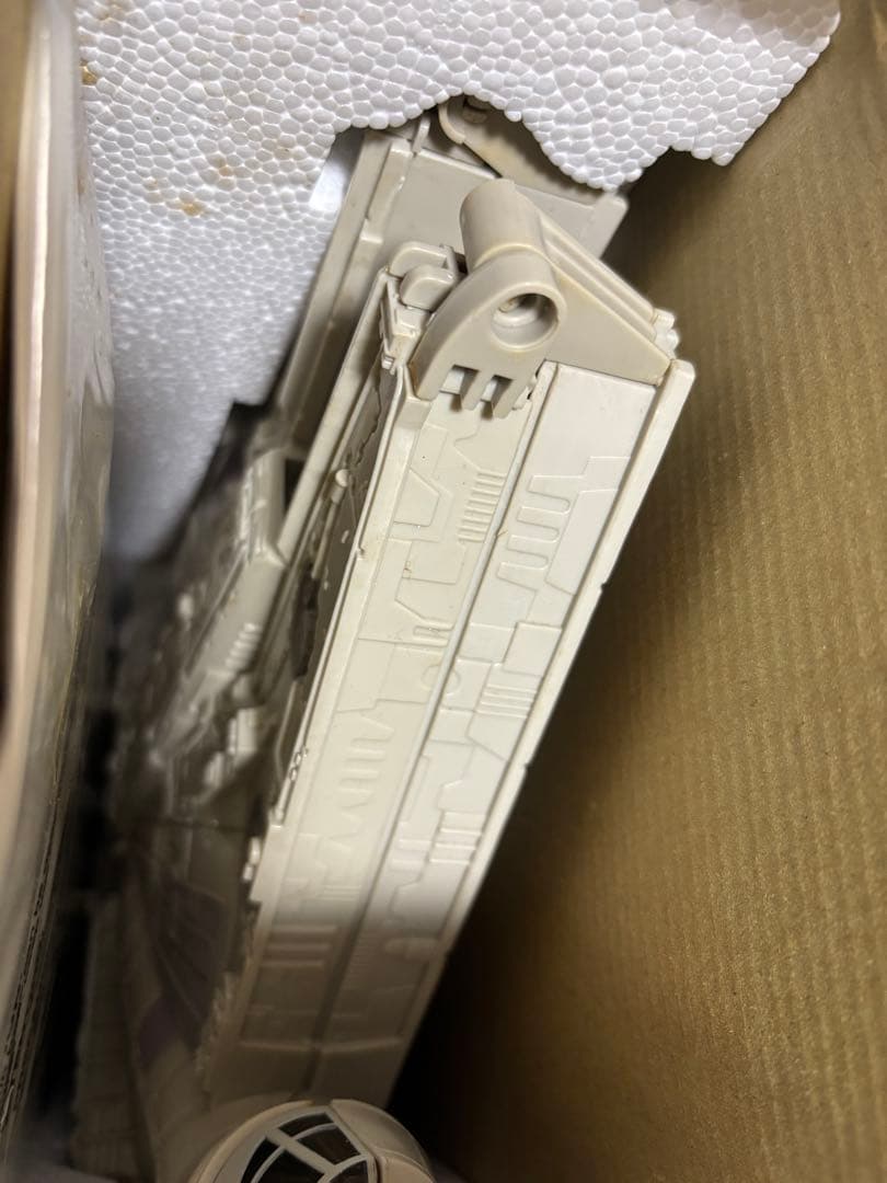 特撮 STAR WARS MILLENNIUM FALCON