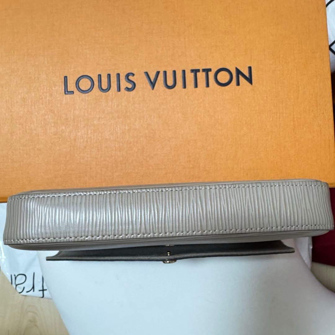 ルイヴィトン エピ ポシェットフェリシー