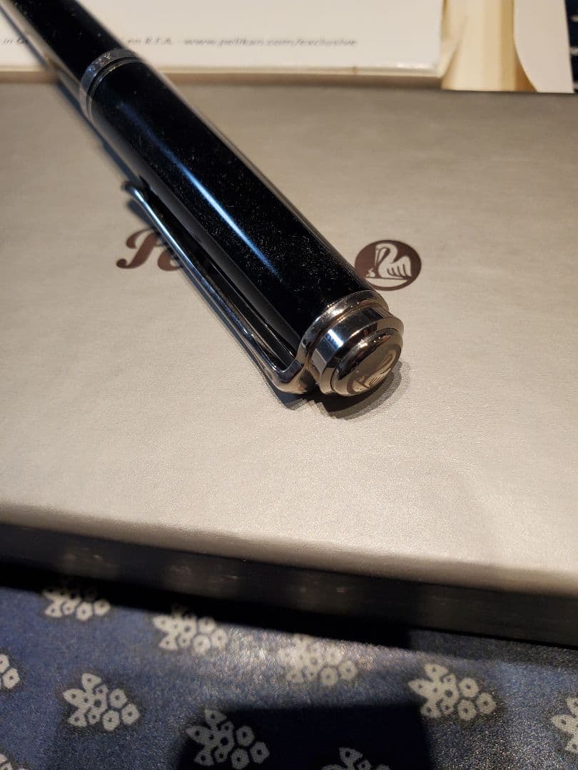 ペリカンボールペン