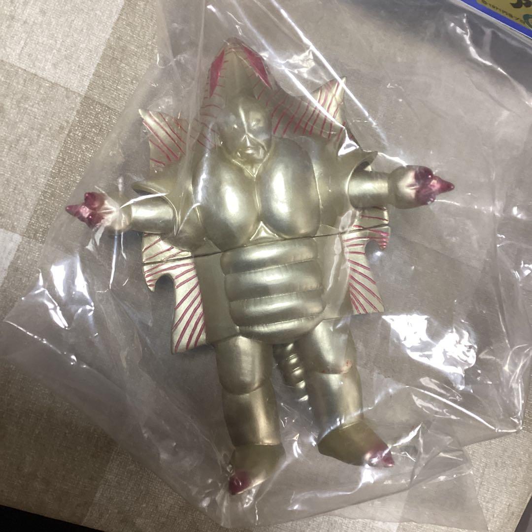 インスパイア　鋼鉄竜アイアン　バンダイサイズ　新品未開封