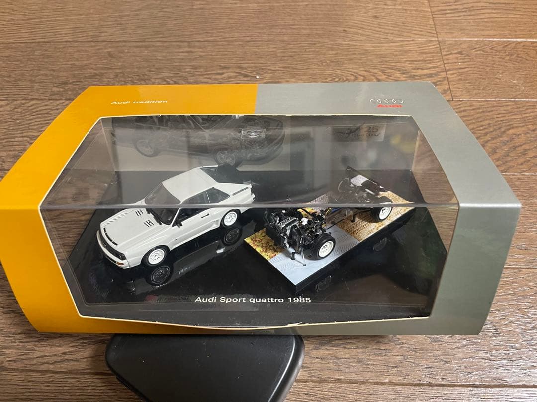 アウディ純正　クワトロスポーツ　メカニカルセット品