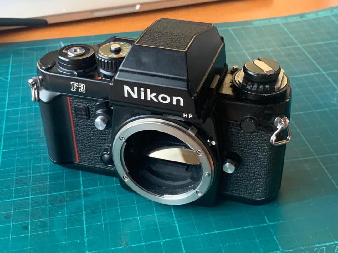 フィルムカメラ Nikon F3 HP + 2 Lens