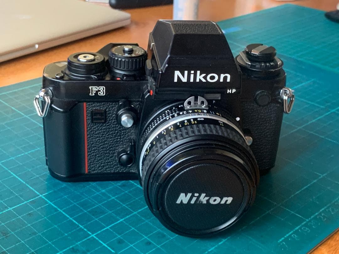 フィルムカメラ Nikon F3 HP + 2 Lens