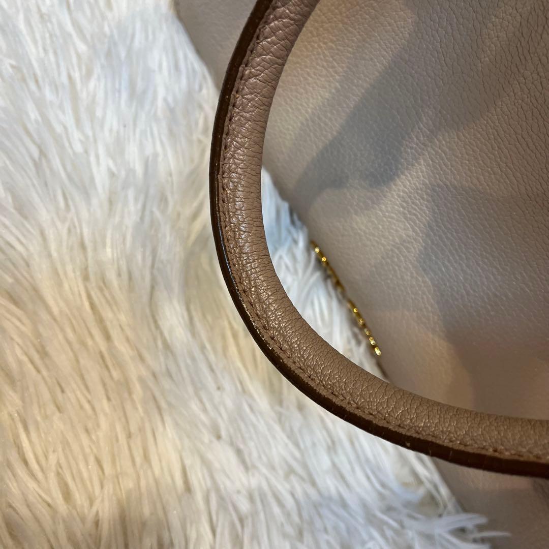 miumiu ミュウミュウ ハンドバッグ マドラス レザー ベージュ ブラウン