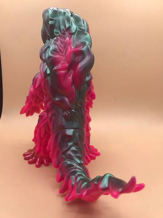 マルサン　福袋品ネオンカラー成形色　ピンクヘドラ350  新品