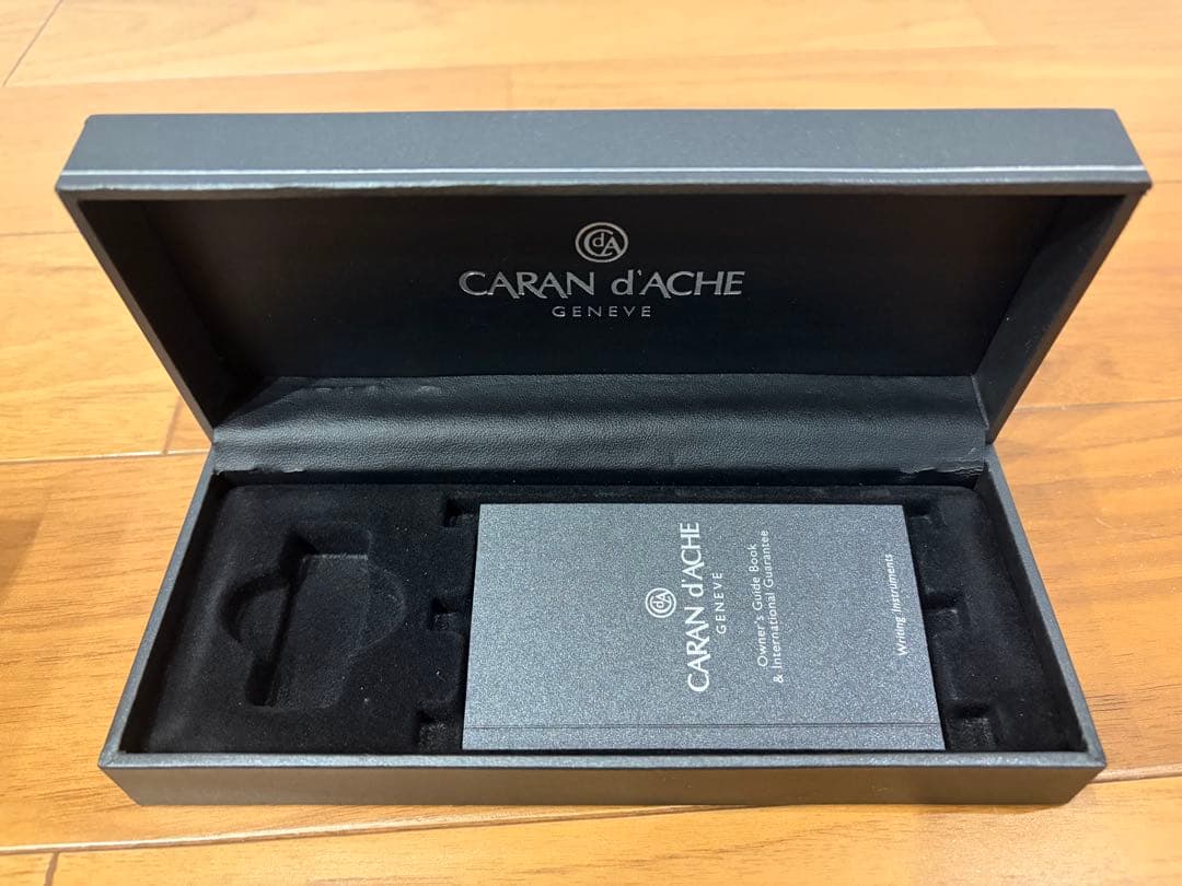 CARAN d'ACHEカランダッシュ レトロ ボールペン