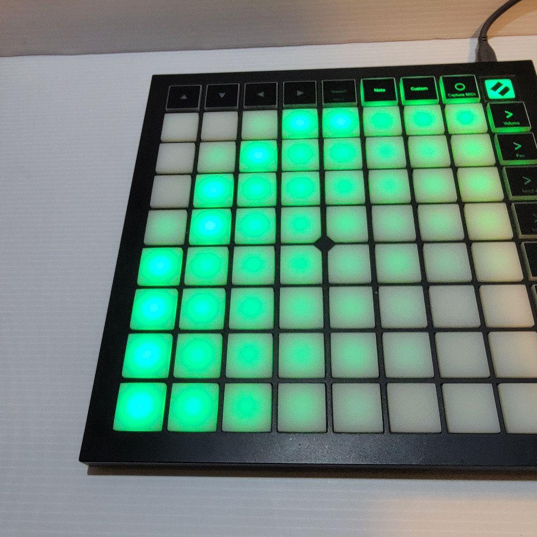 【ほぼ新品】Novation Launchpad X