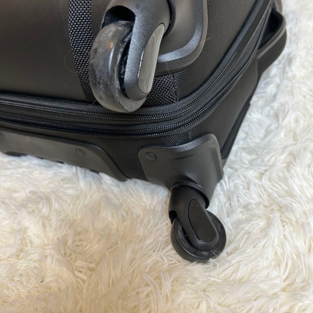 サムソナイト PRO-DLX4 機内持込可 スーツケース