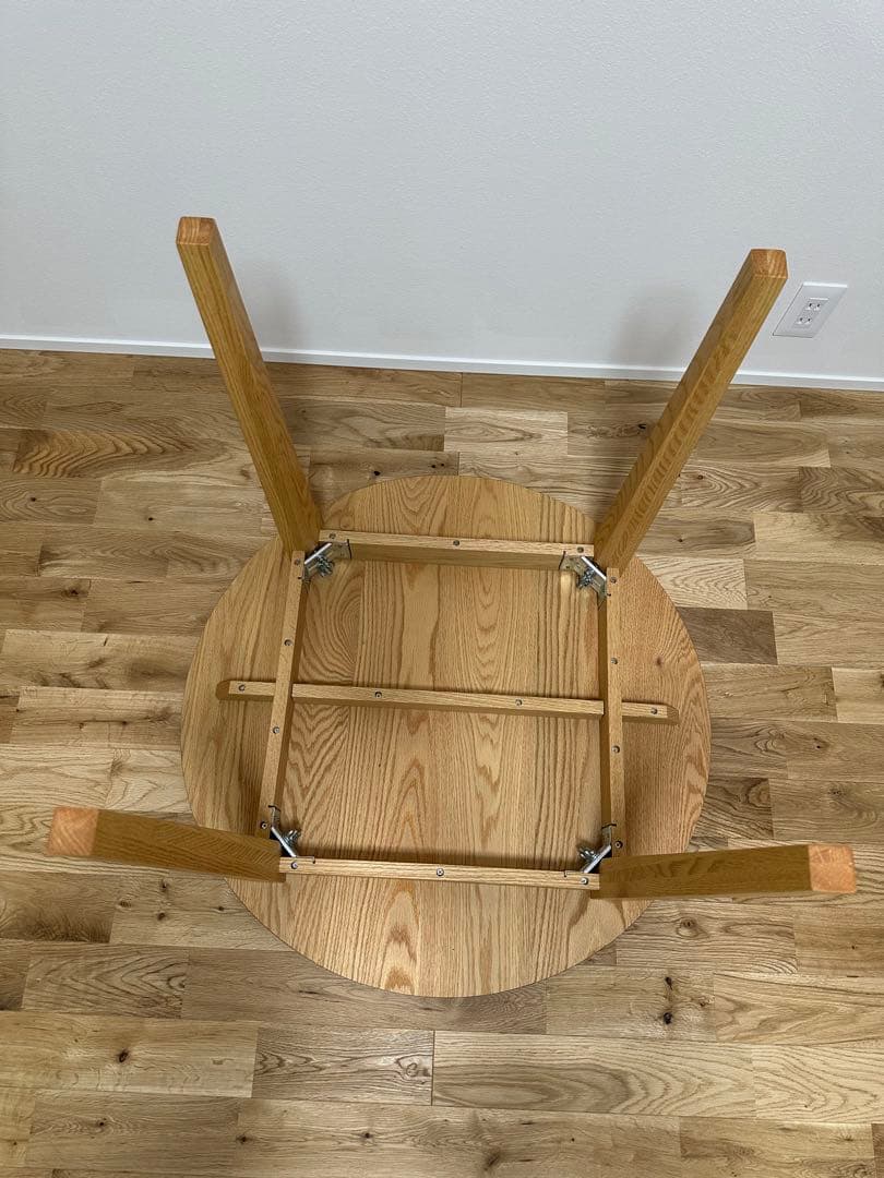 無垢材オーク　ラウンドテーブル