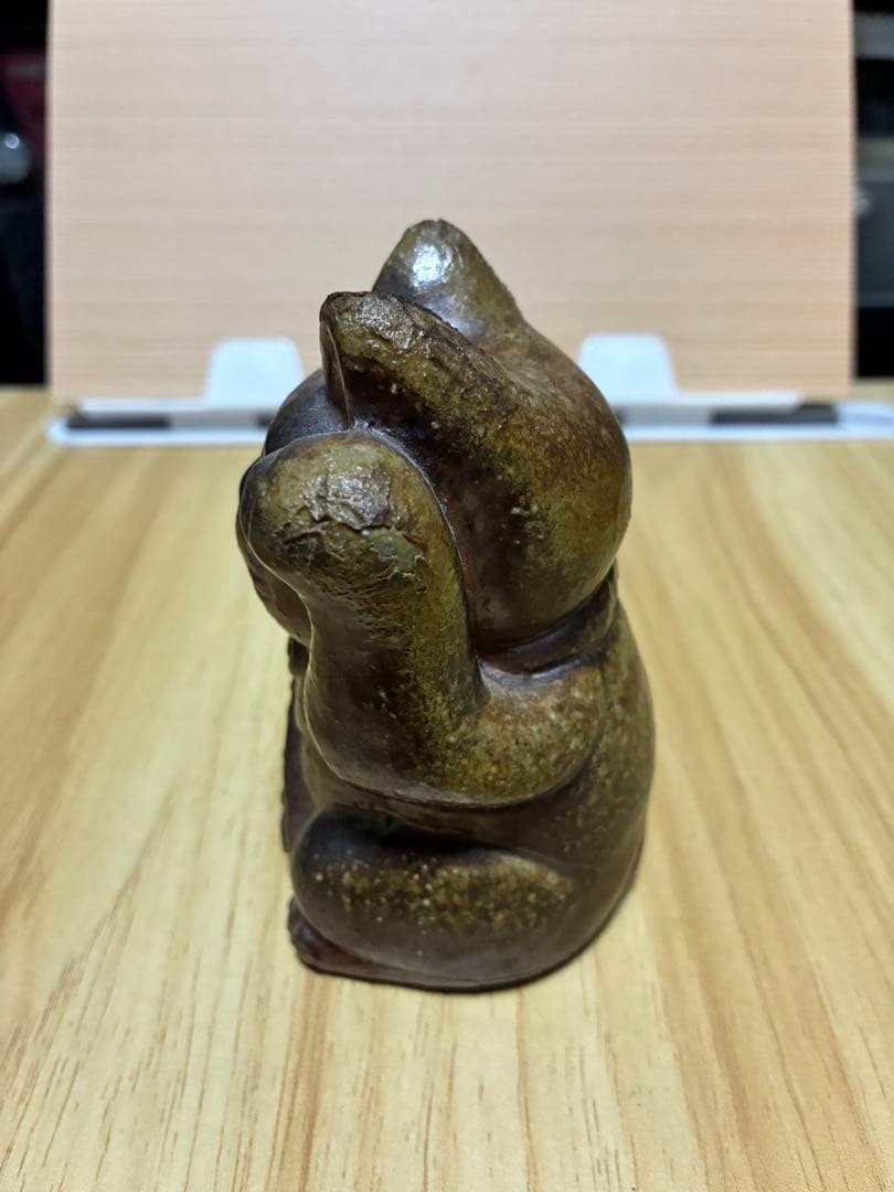 備前焼　招き猫