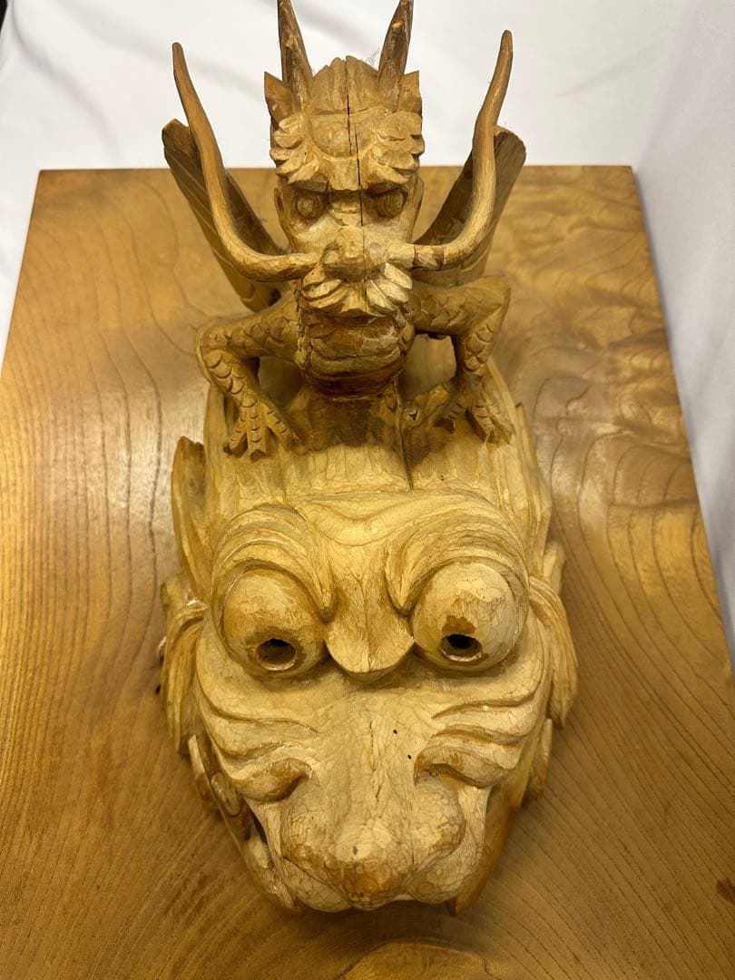 木製 神話的生物の彫刻 お面　一点物