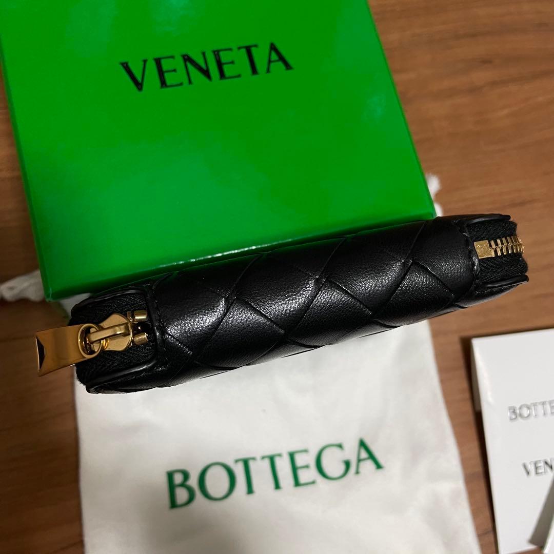 定価11万　新品　BOTTEGA VENETA ブラック ラウンドファスナー財布